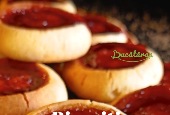 Biscuiți cu gem de vișine - Fragezi și delicioși