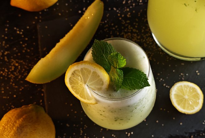 Limonadă cu pepene galben și mentă - Deliciu de vară răcoritor și savuros