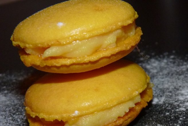 Macarons cu  lamaie