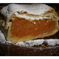 STRUDEL CU DOVLEAC