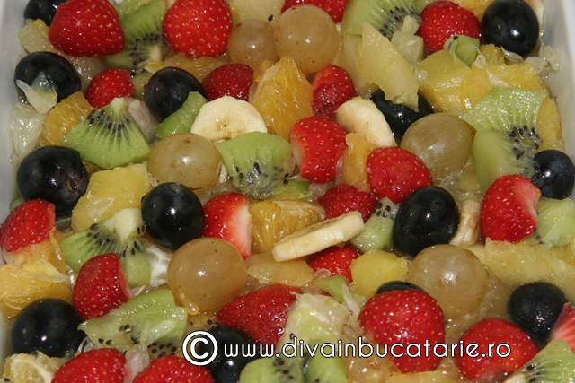 Salata de fructe