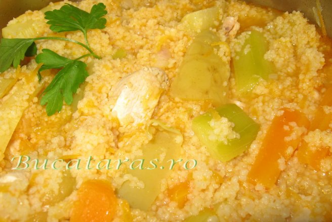 Cous-cous cu legume si pui