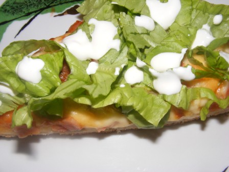 Pizza cu salata verde by Luk