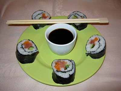 Sushi (Maki-sushi)