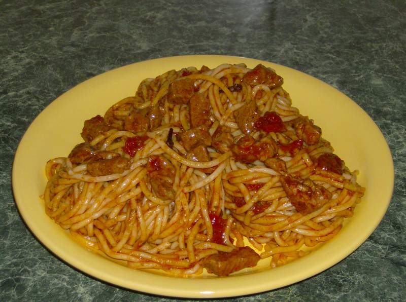 Spaghete cu carne