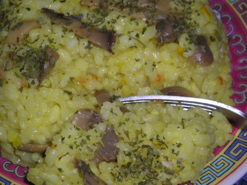 Pilaf de orez cu ciuperci