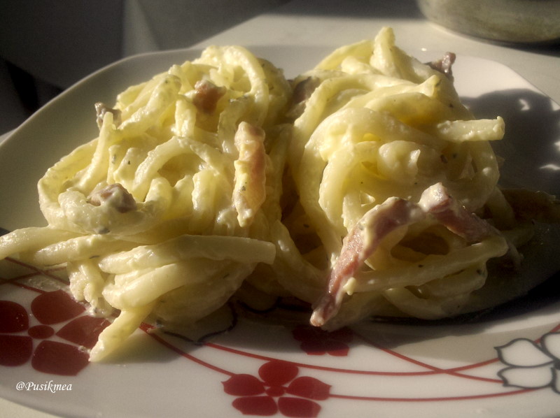 Spaghete carbonara, reţetă adaptata