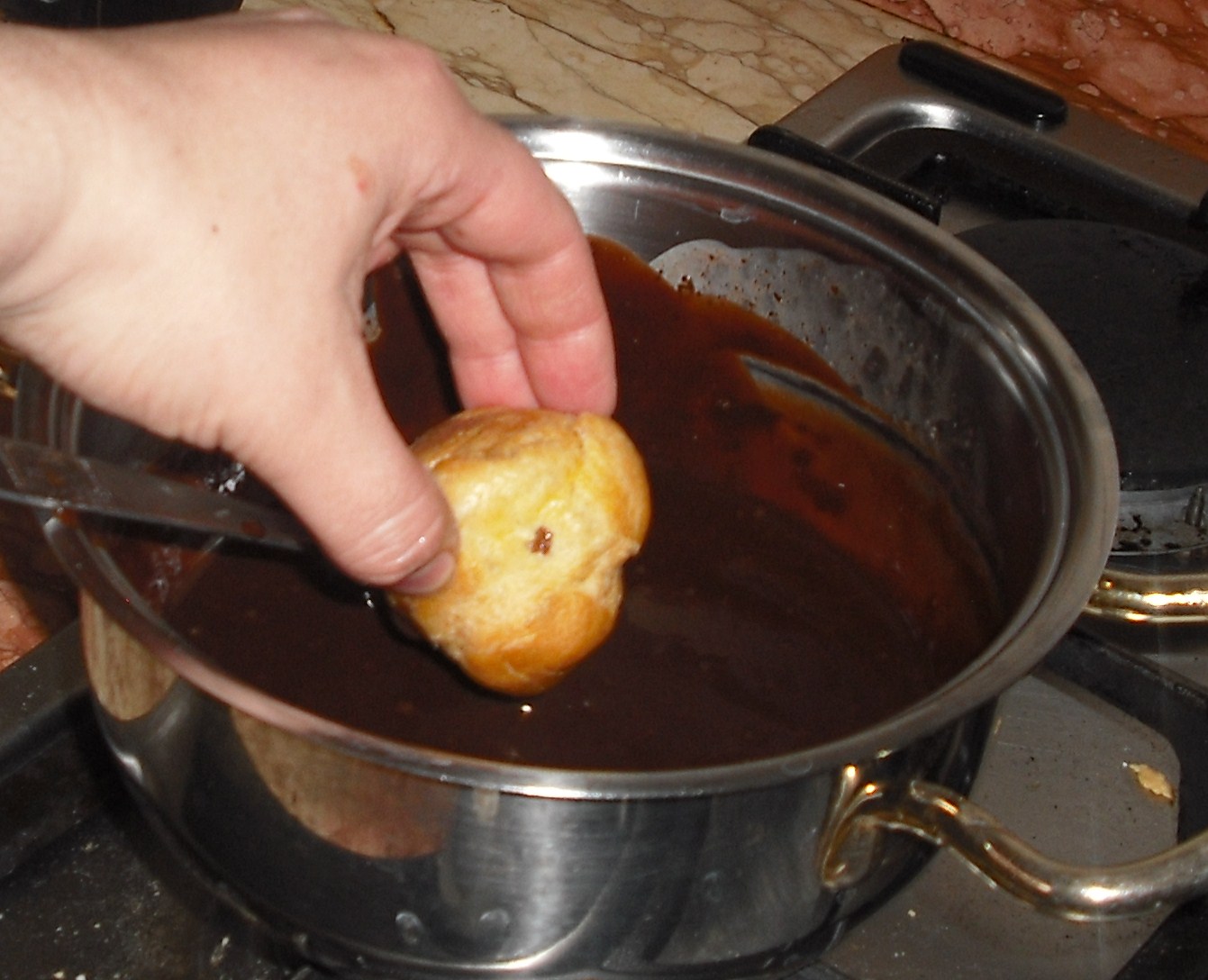 Choux à la creme(cu ciocolata)..