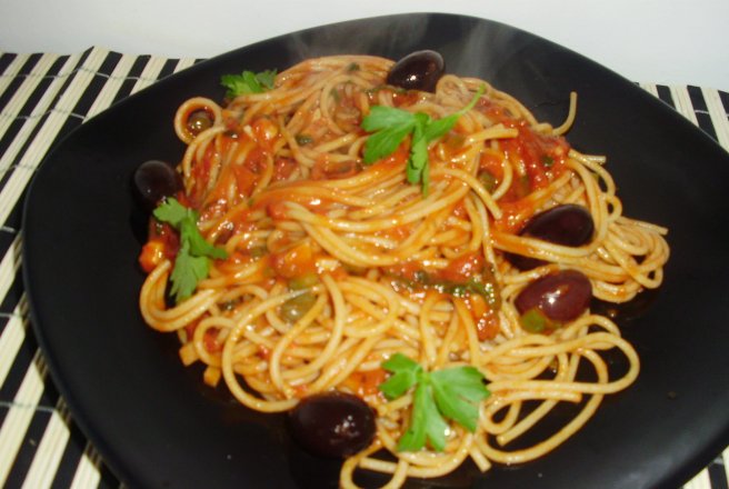 Spaghetti integrale alla puttanesca