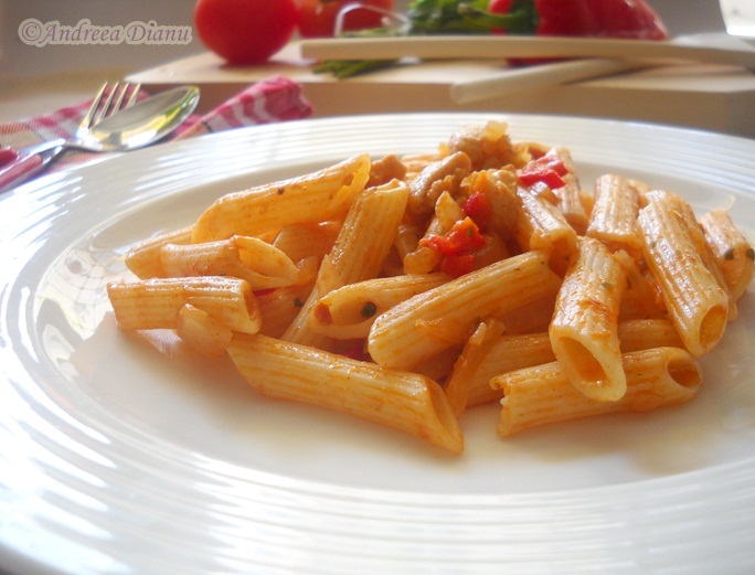 Penne cu pui si ardei