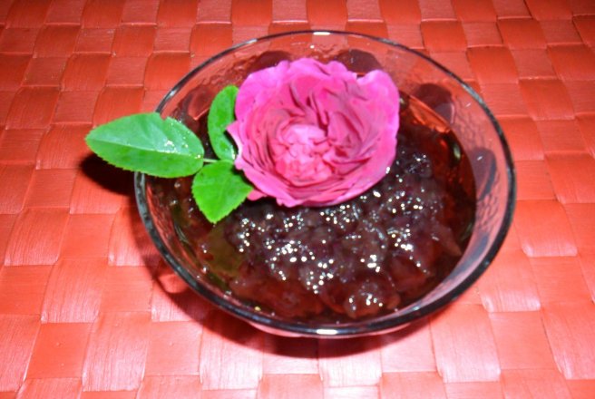 Dulceata de trandafiri