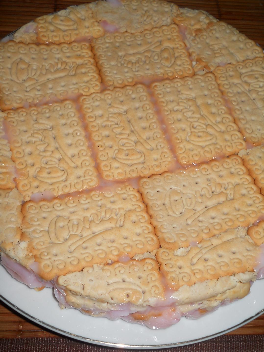 Tort de biscuiti