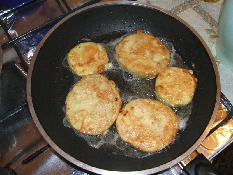 Dovleci şi vinete pane