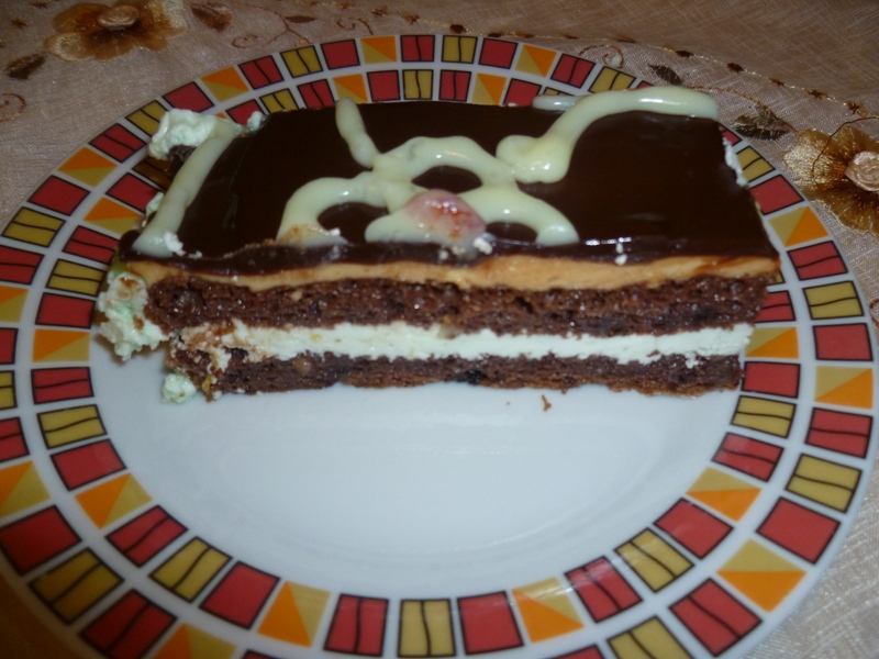 Tort cu crema de lamaie si caramel