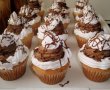 Cupcakes cu ciocolata si frisca-1