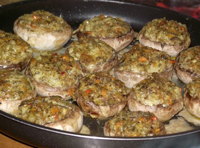 Ciuperci umplute
