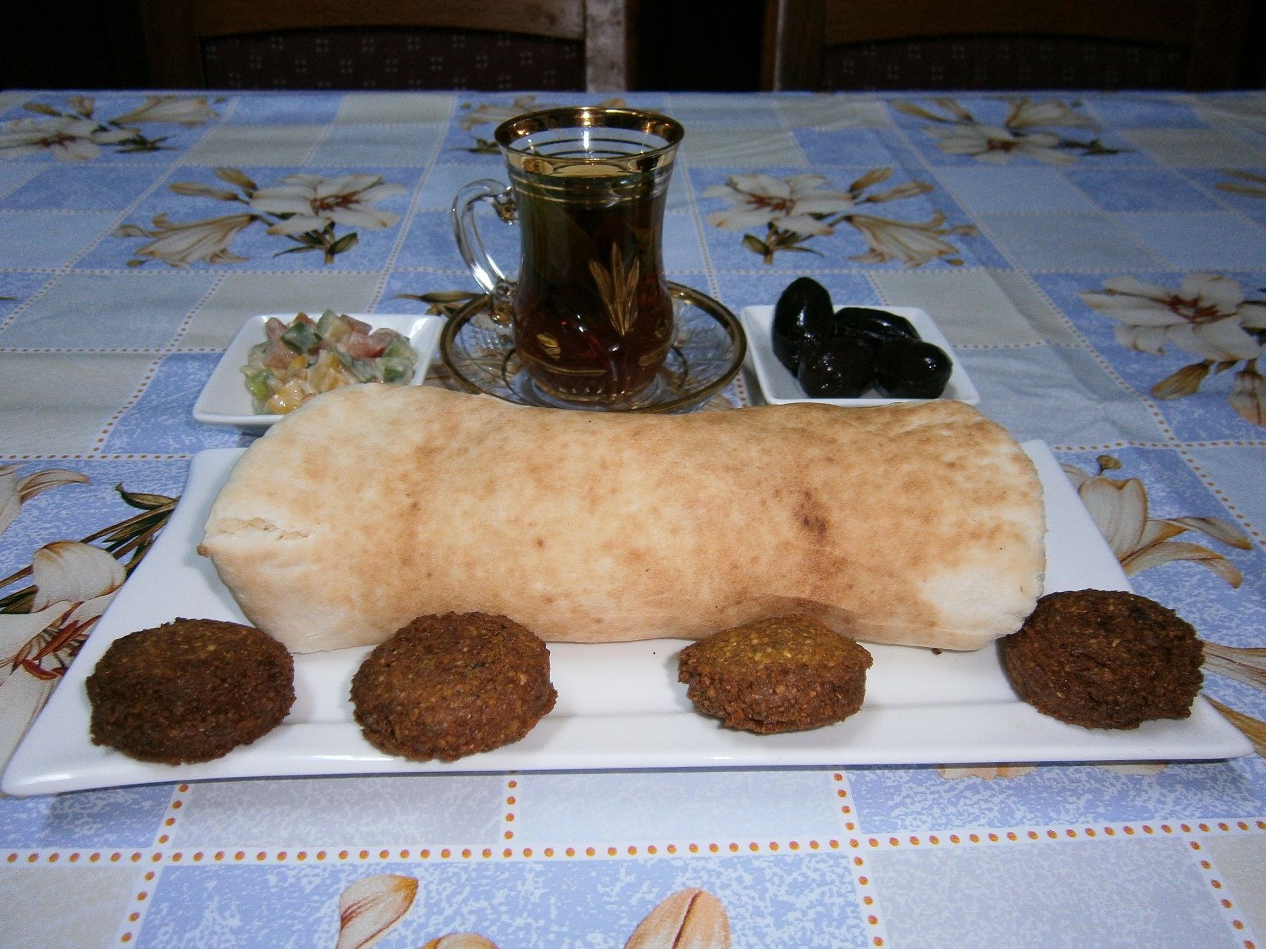 Sandvici cu falafel