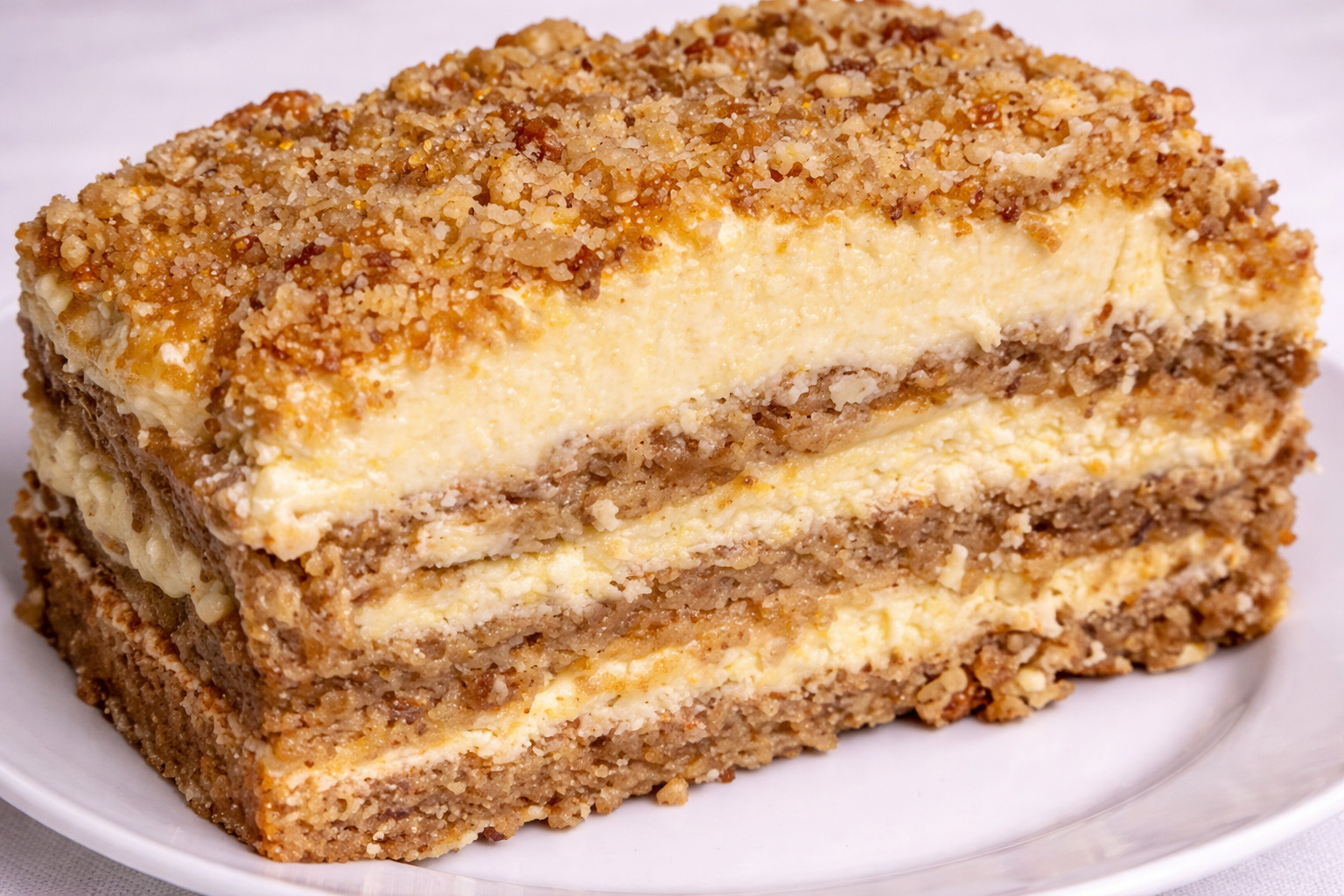 Desert prajitura cu nuca caramelizata