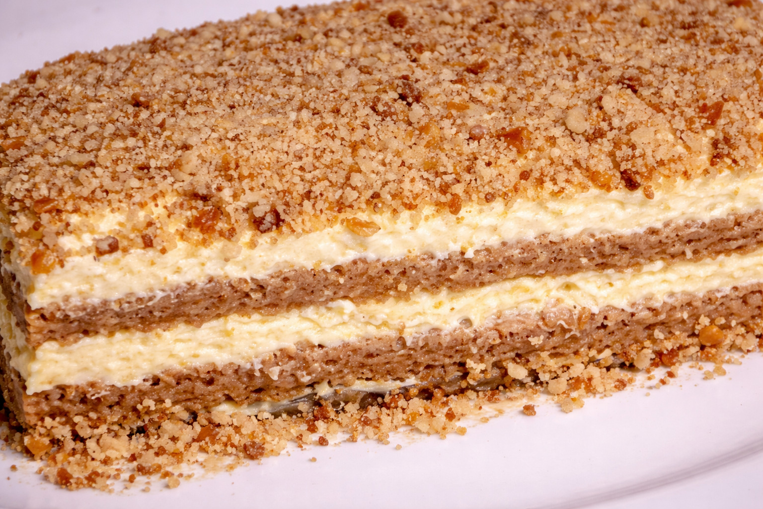 Desert prajitura cu nuca caramelizata