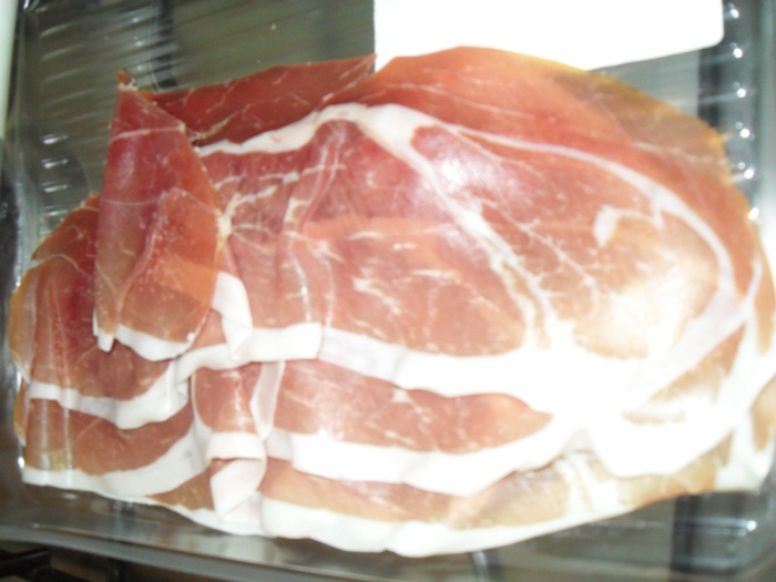 Pulpe superioare invelite cu prosciutto crudo