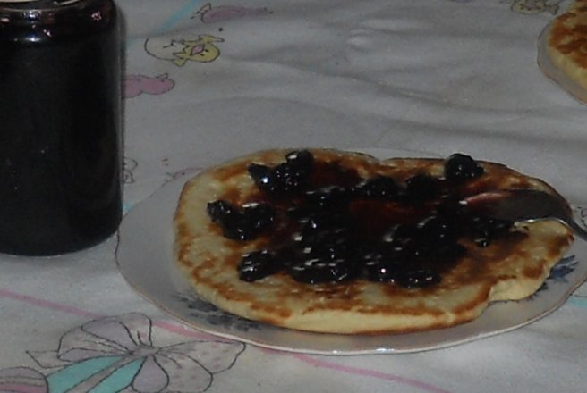 Turte cu dulceata de cirese negre