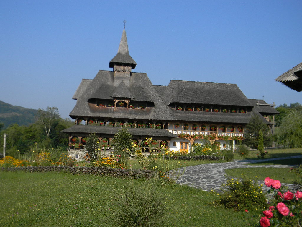 Maramures plai cu flori  - Manastirea Barsana