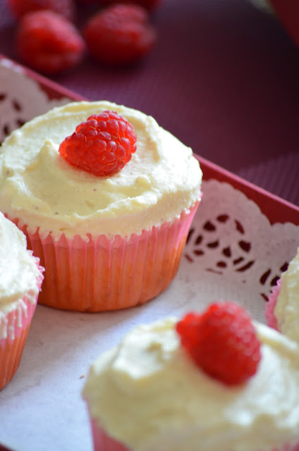 Raspberry cupcakes