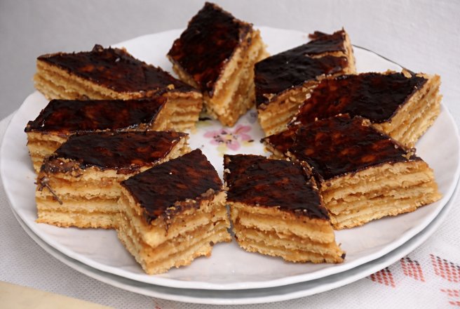 Dobos cu crema caramel