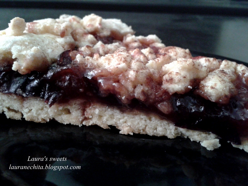 Crumble cu dulceata de prune