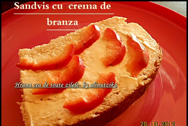 Sandvis cu crema de branza