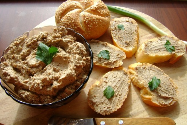 Pate alcoolizat