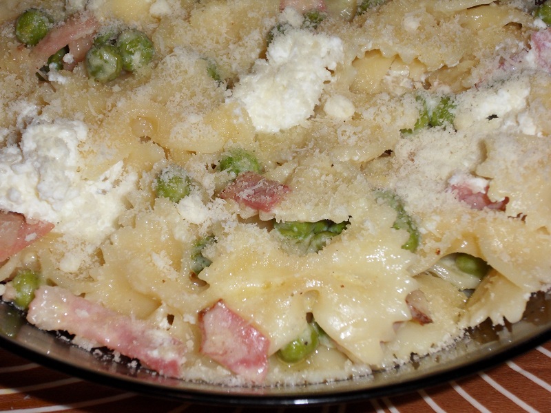 Farfalle cu ricotta si pancetta