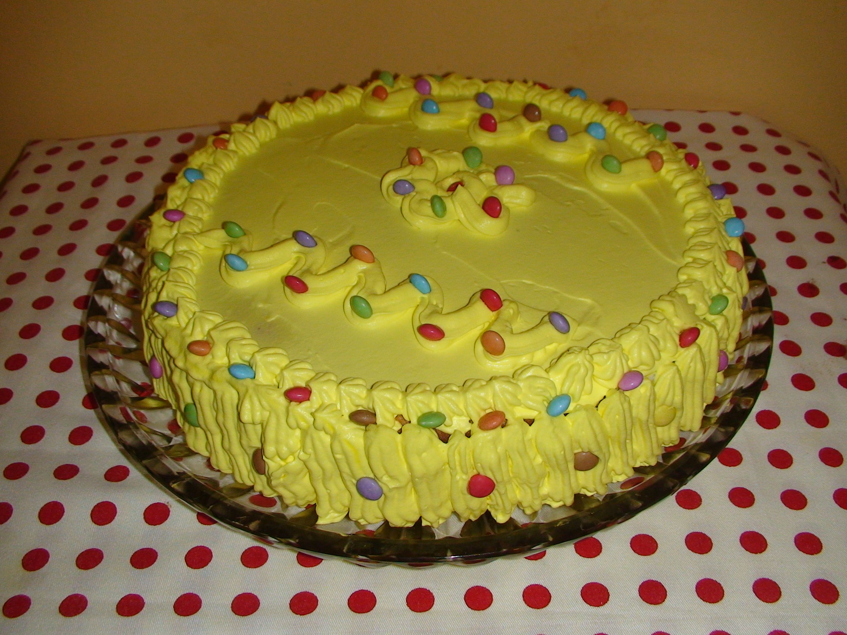 Tort cu crema de caramele