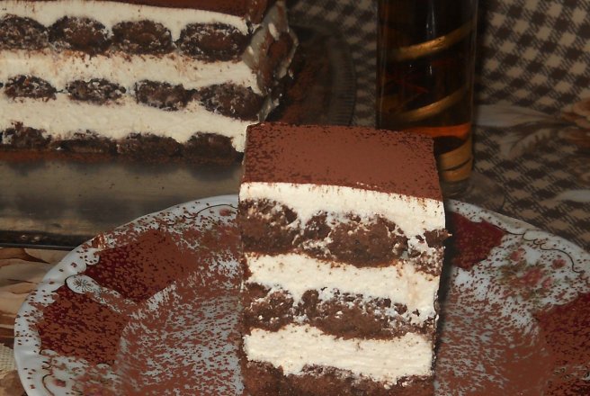 Tiramisu reţetă originala, cu frisca, mascarpone si cafea