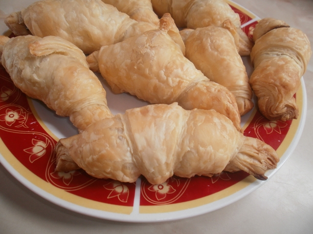 Croissant cu ciocolata