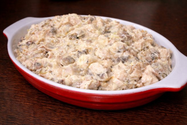 Salata de pui cu ciuperci si maioneza