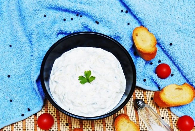 Sos tzatziki