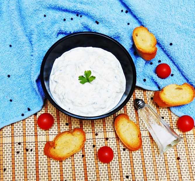 Sos tzatziki