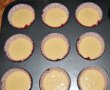 Muffins cu crema de banane si topping de caramel-0