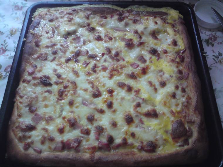 Pizza cu mozzarela