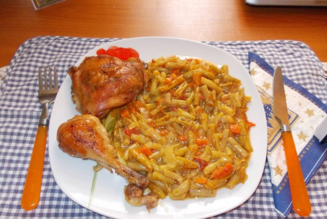 Fasole verde scazuta, reteta simpla si gustoasa pentru o masa sanatoasa si delicioasa