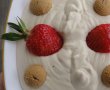 Crema cu mascarpone , capsuni si amarettini-11