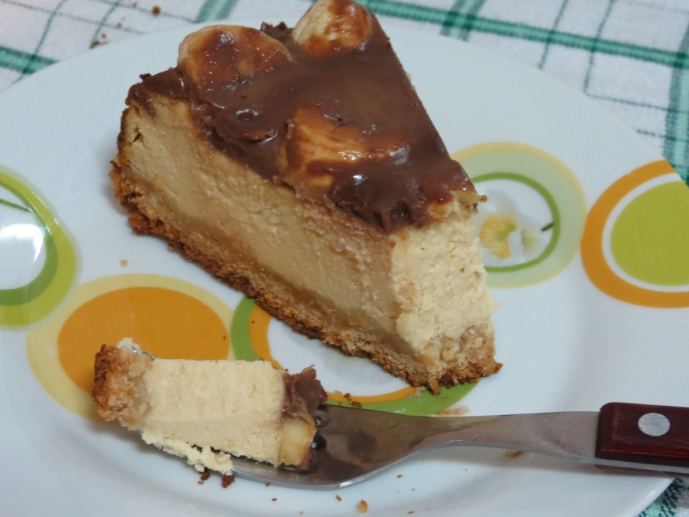 Cheesecake cu unt de arahide si banane