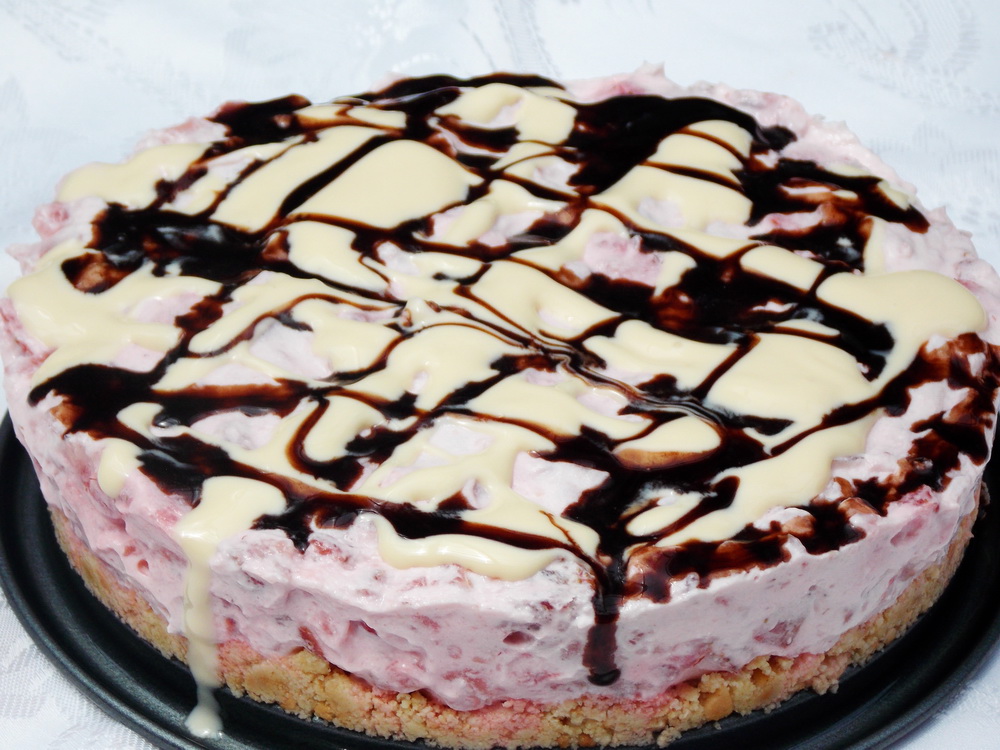 Cheesecake cu capsuni