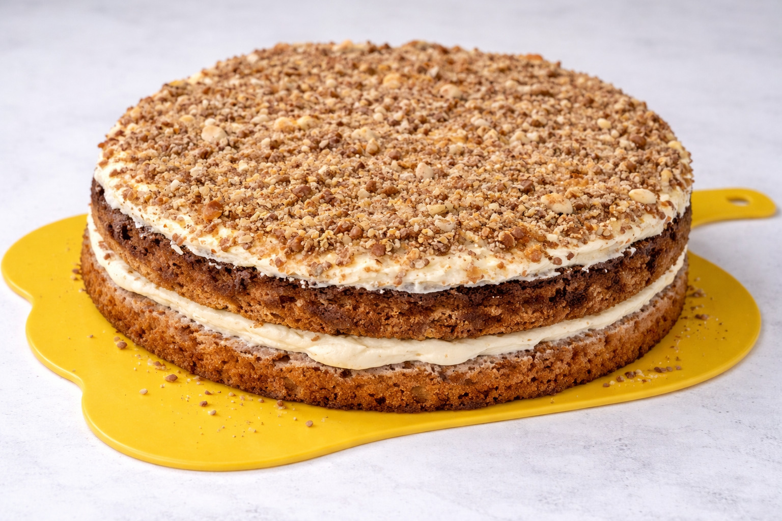 Tort cu crema mascarpone si nuci