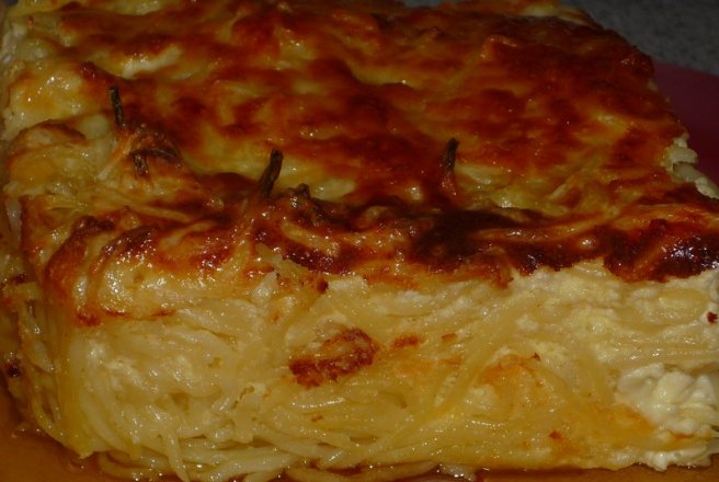 Budinca de paste gratinata