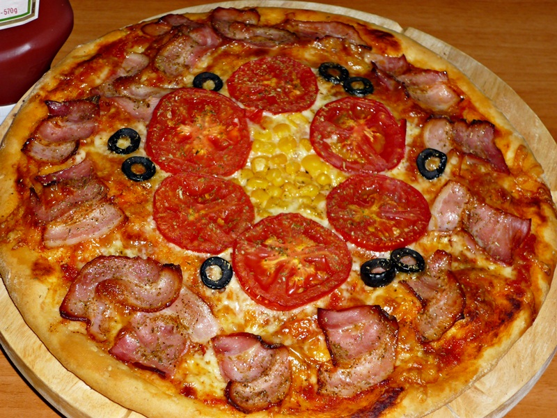 Pizza din blat cu susan