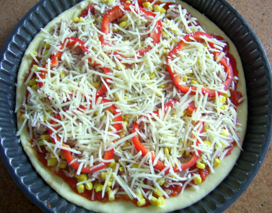 Pizza al tonno