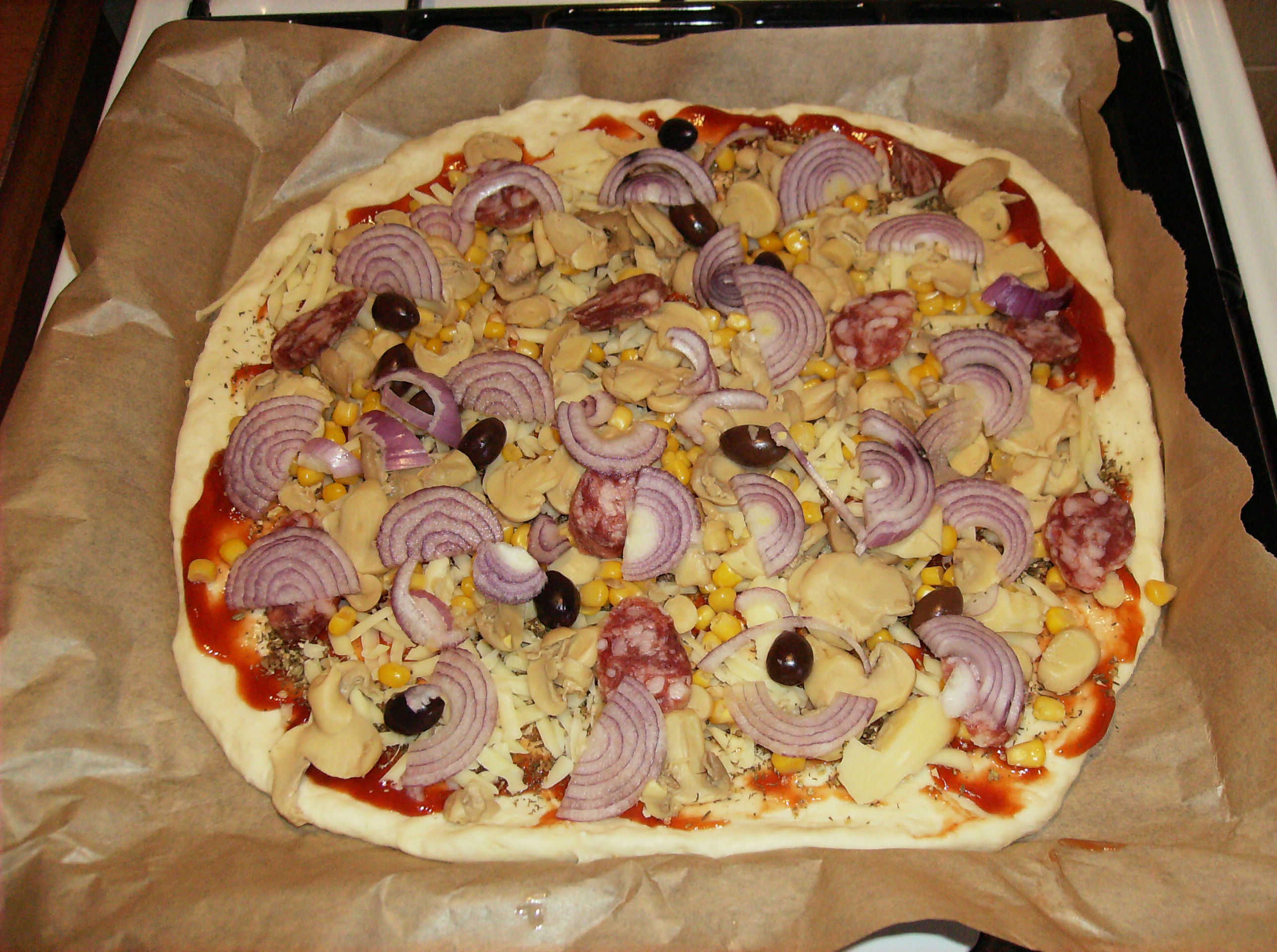 Pizza cu blat crocant