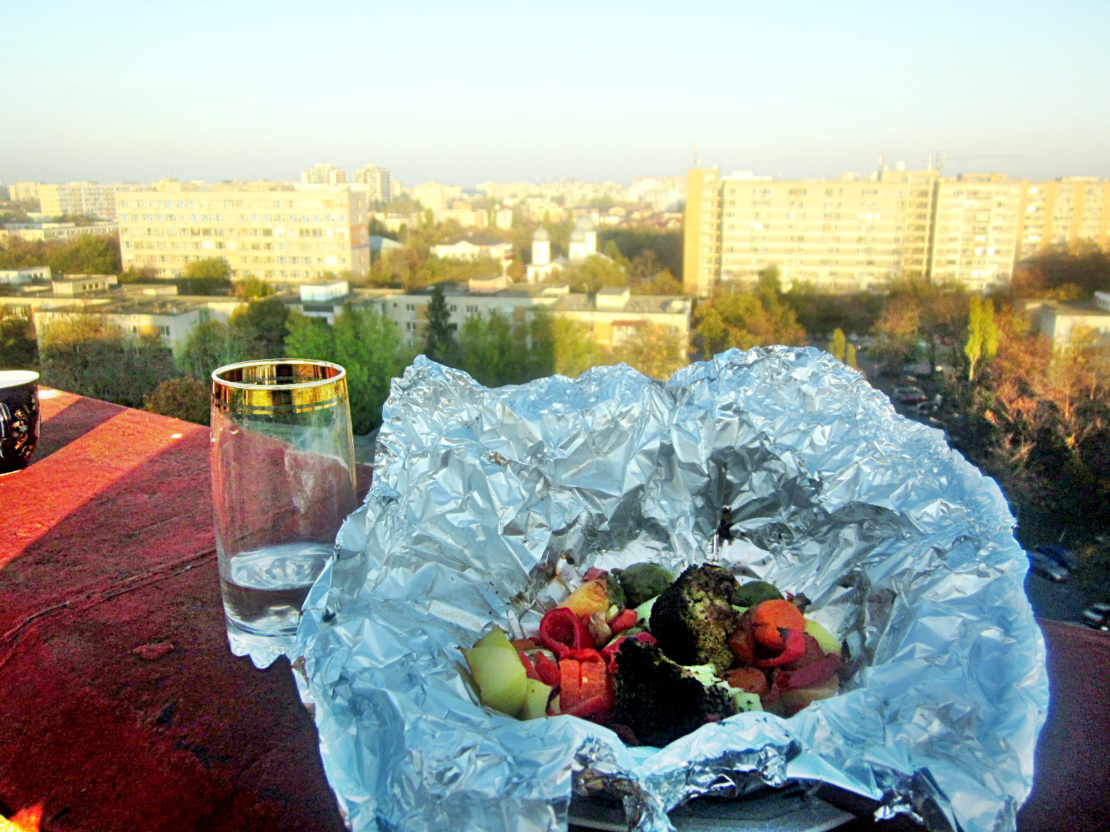 Legume în folie la cuptor